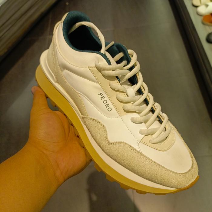 Gambar Sepatu Sneakers Pria Pedro original 210237 - White, 42 dari Fajaroriginalshoes undefined Tokopedia