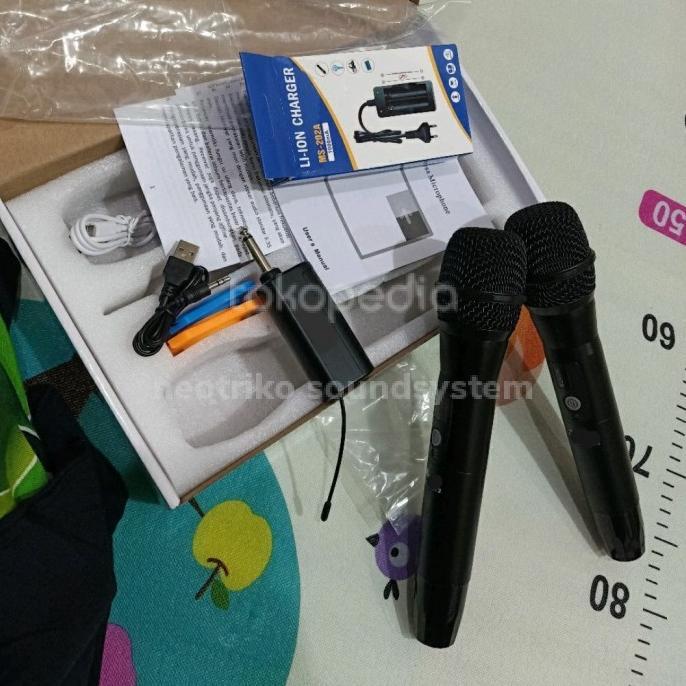 Gambar wireless mic karaoke di speaker harman kardon onyx / lainya via AUX - 2MIC dari rafleshaoke undefined Tokopedia