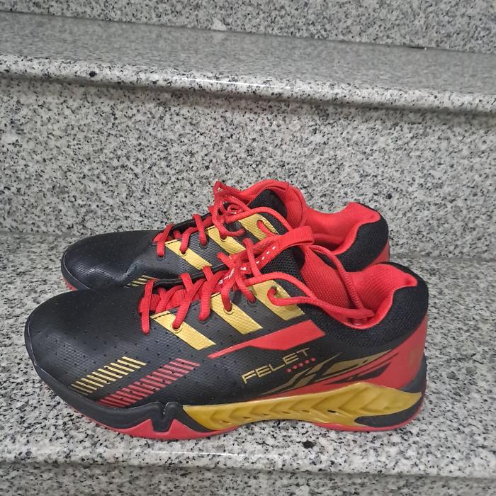 Sepatu Badminton Felet Power Boost Size 44 275cm Preloved