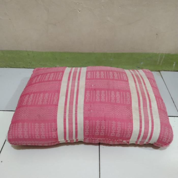 Gambar Bantal kapuk bekas motif salur ping dari Bntljdl undefined Tokopedia