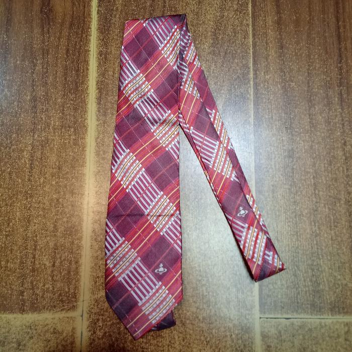 Gambar Dasi Vivienne Westwood  Red Motif dari KONKUBIN PS SANTA undefined Tokopedia