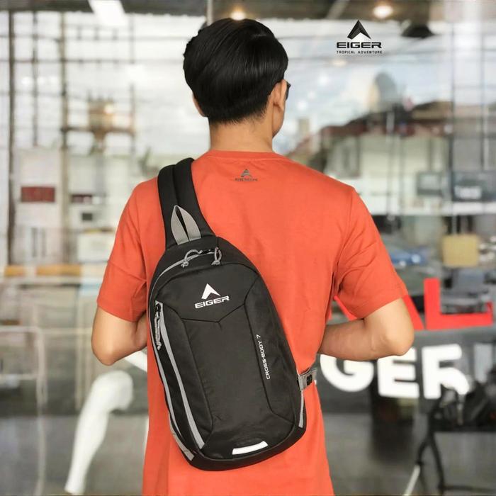 Gambar Eiger Crossbody 7 2.0 shoulder bag Tas Selempang Pria Original Eiger - Hitam dari Saraoriginalshop undefined Tokopedia