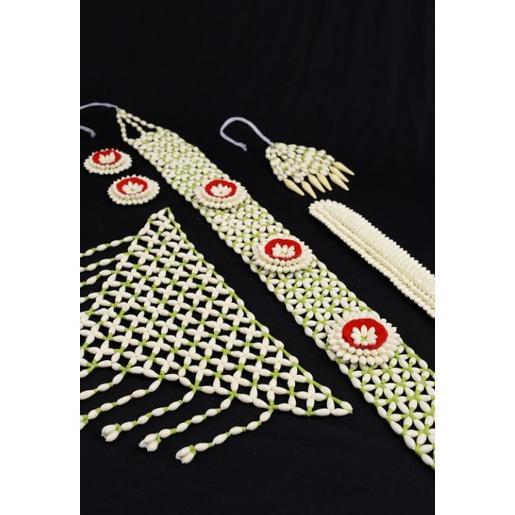 Gambar Set Ronce Melati Pengantin Solo Putri Imitasi Mirip Asli - Ceplok Merah, M dari Ashidiqie undefined Tokopedia