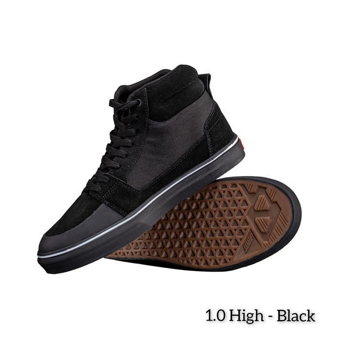Gambar SHOES / SEPATU SEPEDA MTB LEATT 1.0 FLAT HIGH - BLACK - 44 dari toko buku komik1 undefined Tokopedia