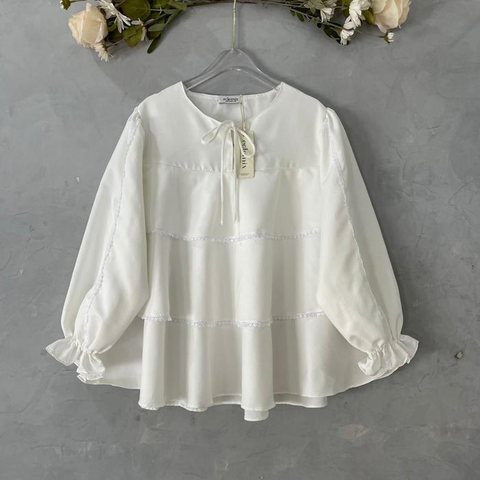 Gambar Eclemix Top Kiyora | Atasan Wanita Blouse Susun Lengan Balon | Casual Look - White dari eclemix undefined Tokopedia