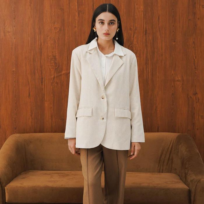 Gambar This Is April Baju Atasan Outer Wanita Lengan Panjang Dakota Blazer Korean Style Ivory 60032100 - All Size 60032100 dari This Is April undefined Tokopedia