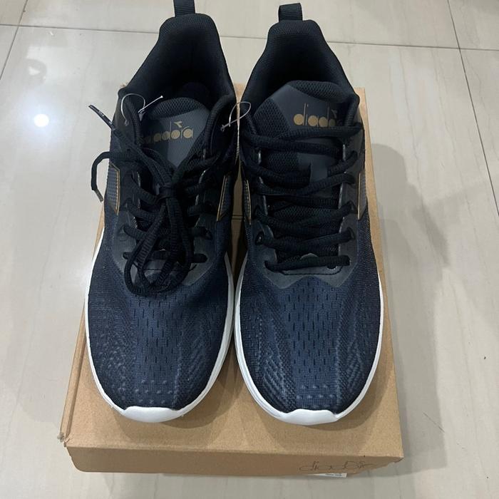 Gambar Diadora Milano Black 100% Original - Black, 43 dari Nvlfrs Store undefined Tokopedia