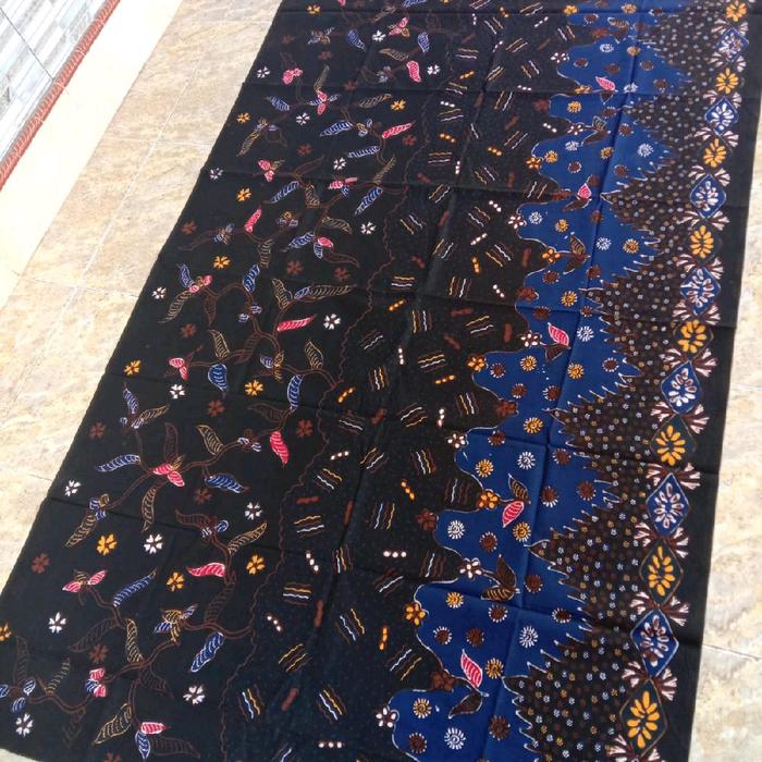 Gambar Batik Tulis Asli Madura Pamekasan dengan Motif dan Corak Khas - Muslim, Dewasa, Katun, Panjang, Baju, Atasan, Bunga, Wanita, Dress - kain batik dari Mahrezbatik undefined Tokopedia