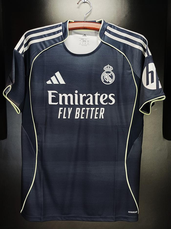 Gambar Real Madrid 2025-26 Away. BNWT. Original Jersey. JJ4182. - Medium dari safe store ina undefined Tokopedia