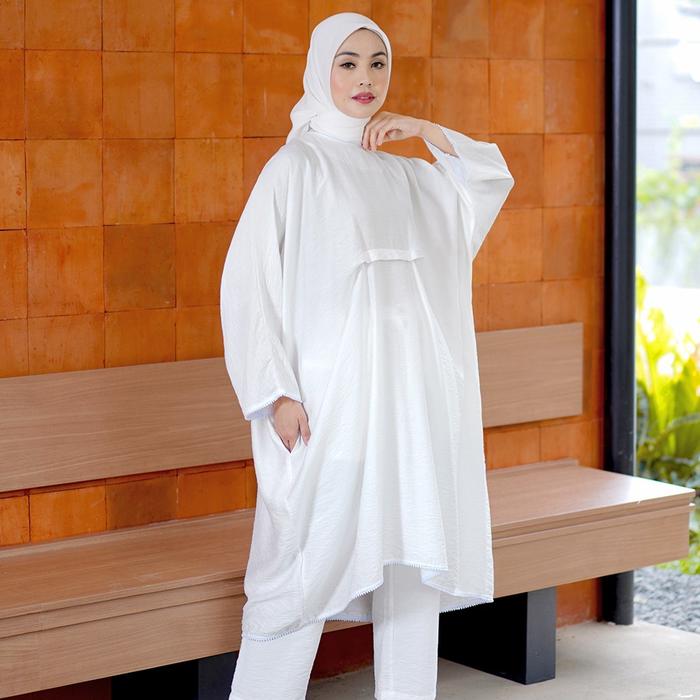 Gambar SHANEEMA - Lyra Series | Kaftan Wanita Bahan cotton soft Linen - White dari SHANEEMA undefined Tokopedia