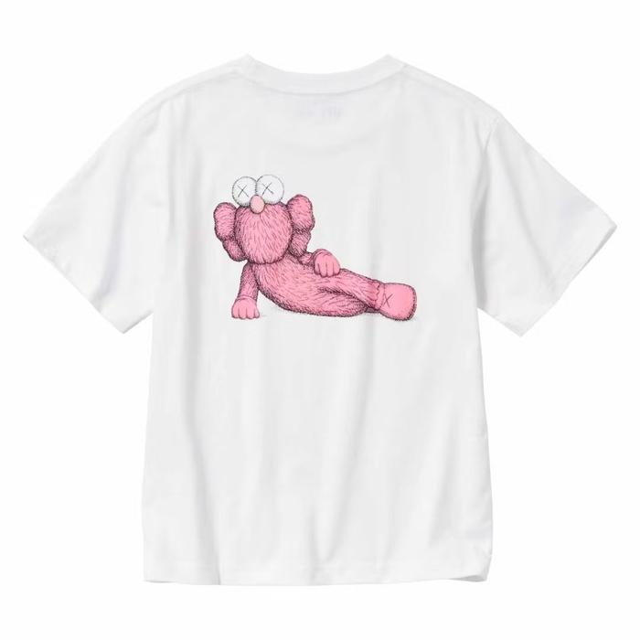 Gambar Uniqlo x Kaws T-shirt Authentic - WHITE PINK, KIDS 130 dari THE OG LIFESTYLE undefined Tokopedia