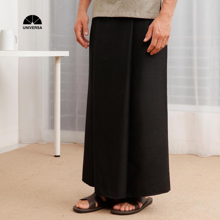 Gambar Universa Sarung Polos Premium 100x200 cm | Sarung Sholat Laki-Laki Dewasa Eksklusif | Sarung Pria - Ln- Black dari UNIVERSA.ID undefined Tokopedia