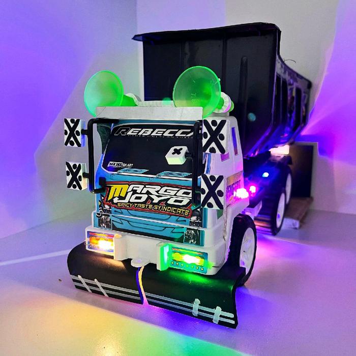 Gambar Truk mobilan mainan dump truck tronton pasir mobil mobilan modifikasi Toys - margo Joyo+led dari enung officil shop undefined Tokopedia