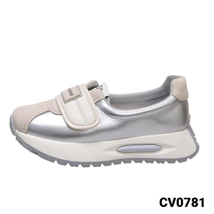 Gambar SEPATU SNEAKERS SLIP ON CASUAL WANITA CV0781 Tinggi 4.5cm Bahan PU Nyaman Empuk Anti Slip Praktis Cocok untuk Gaya Casual Sehari-hari Tersedia Silver Green dan Red/blue - Sport, Shoes, Kasual - SILVER, 36 dari ShoesKorea96 undefined Tokopedia