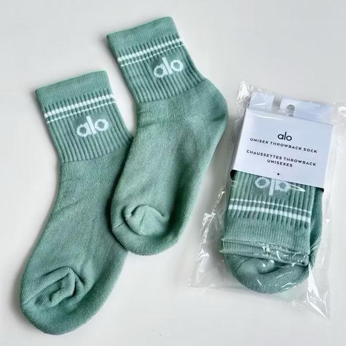 Gambar kaos kaki alo original / sock alo - Hijau dari imanuellamp undefined Tokopedia