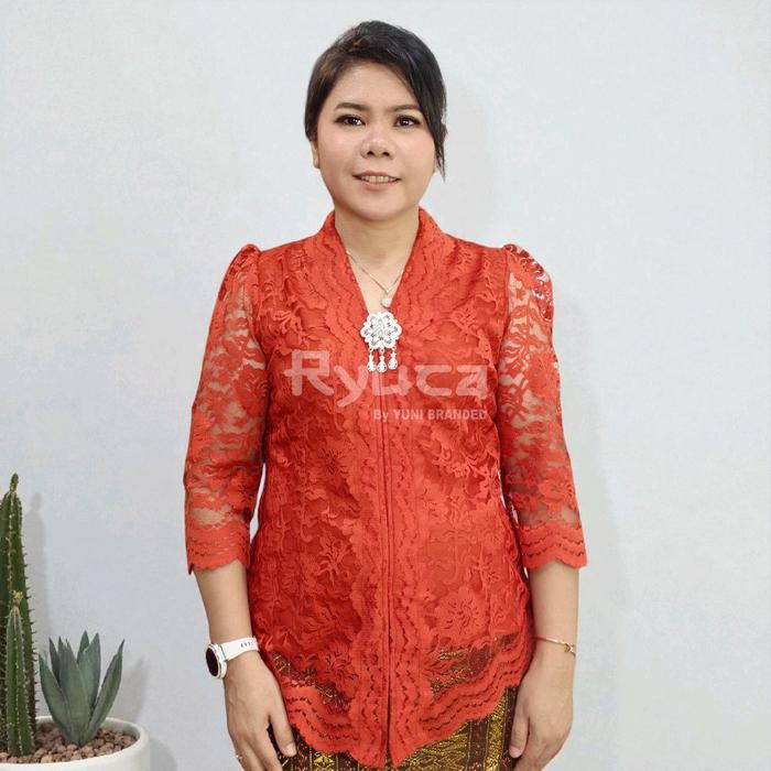 Gambar Ryuca - Puspa atasan kebaya wanita bahan brukat lapis furing - Teracotta, XL Ld 115 cm dari Ryuca Outfit undefined Tokopedia