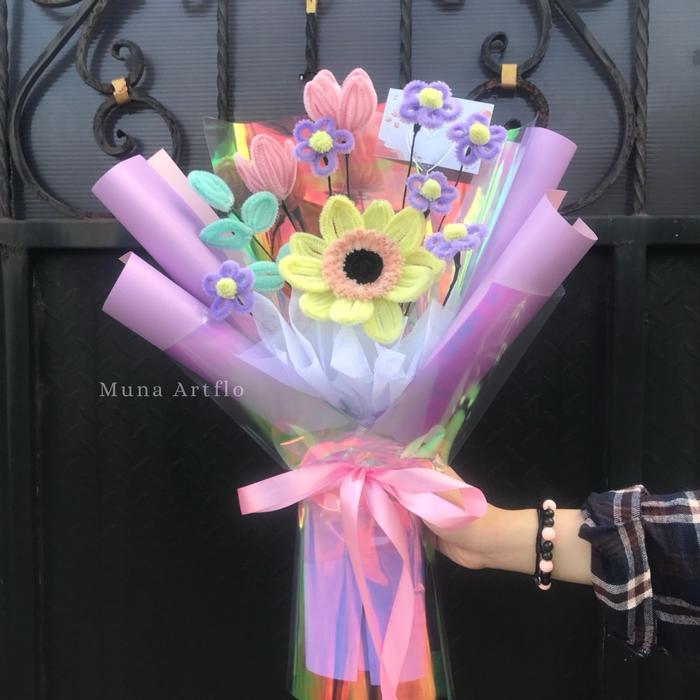Gambar Sunflowers Buket / Buket kawat bulu / Buket Pipe cleaner / Buket wisuda - Sunflowers purple M, Hbd dari Muna Artflo undefined Tokopedia