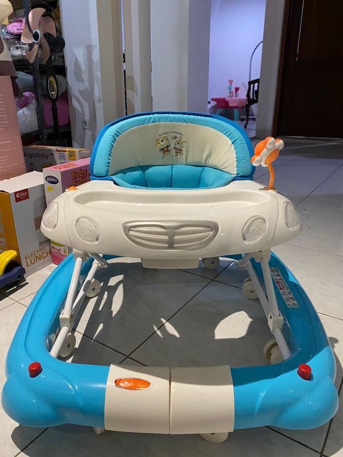 Gambar (PRELOVED) BabyDoes CH - 11083 TZ / Baby Walker Baby Does / Mainan Alat Bantu Jalan Bayi / Alat bantu jalan dari tokostd_NEW undefined Tokopedia