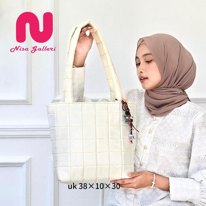 Gambar NISA GALLERI  Totebag Wanita Tas Laptop Tas Kuliah Tas Kerja - Gebby Putih dari NISA GALLERI_NEW Kab. Tasikmalaya Tokopedia