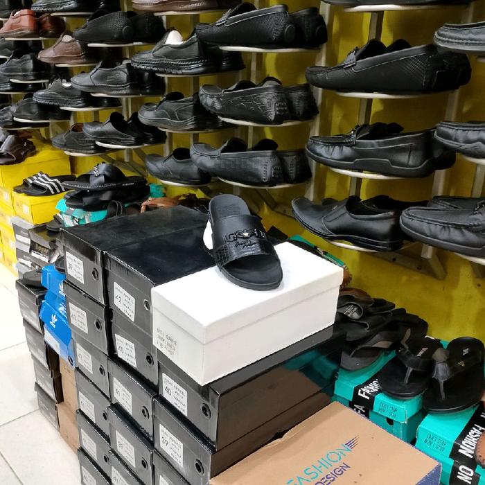 Gambar sandal kurung pajero enak buat jalan jalan dan santai - hitam, 39 dari r4nsmedium2 undefined Tokopedia