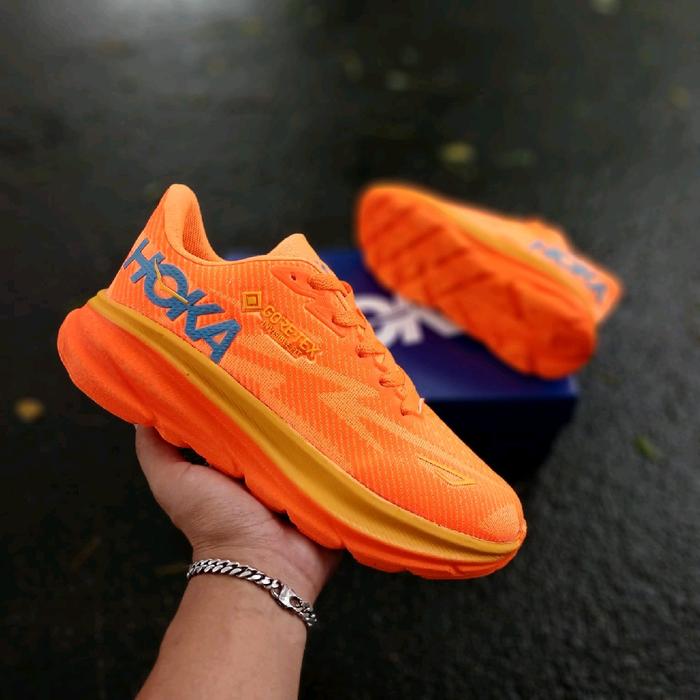 Gambar Sepatu Running Hoka Clifton 9 Gore-tex trail Run Wanita Premium Terlaris New / Sepatu Olahraga Wanita Goretex women Best Seller / Sepatu Running Wanita Hoka Clifton 9 Best Seller Terbaru - Orange, 36 dari Kevin Sport91 undefined Tokopedia