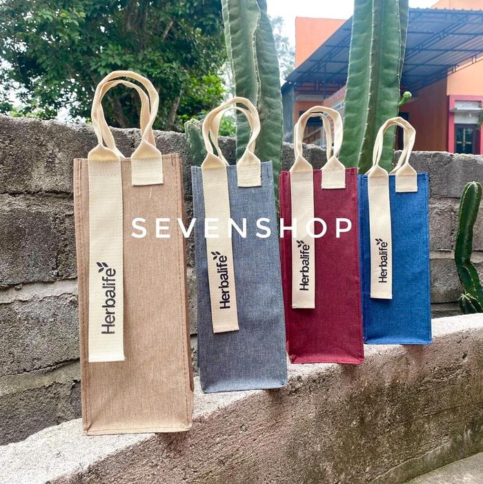 Gambar TAS BOTOL HERBALIFE 2 LITER TALI PANJANG BAHAN DENIM WATERPROOF - NAVY, POLOS dari SEVENSHOP BLITAR undefined Tokopedia