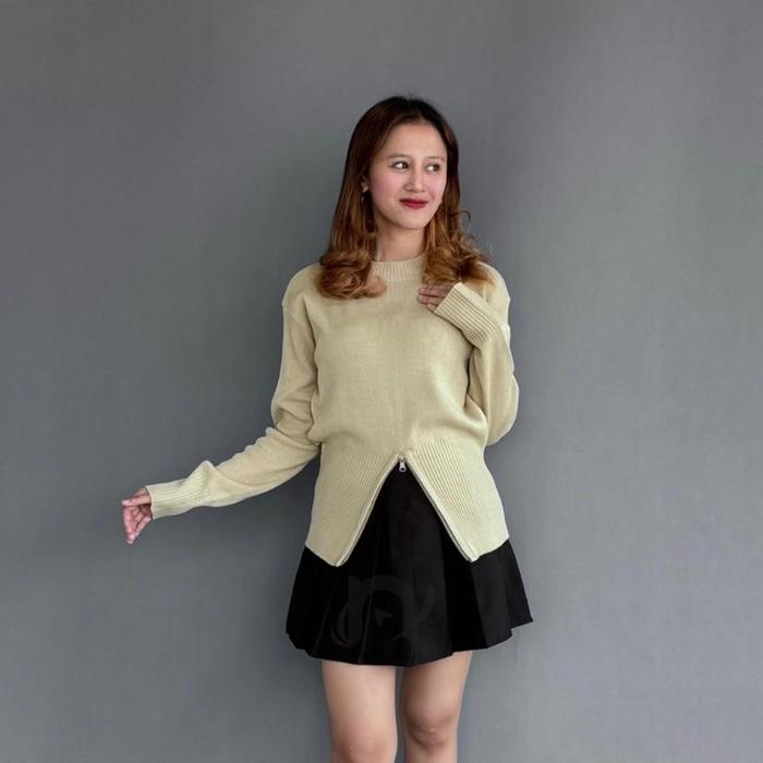 Gambar Niche Atasan Rajut Serbaguna Sweater Lengan Panjang Resleting Bawah NTR Knitwear Wanita Top Baju - CREAM dari nuritari_NEW undefined Tokopedia