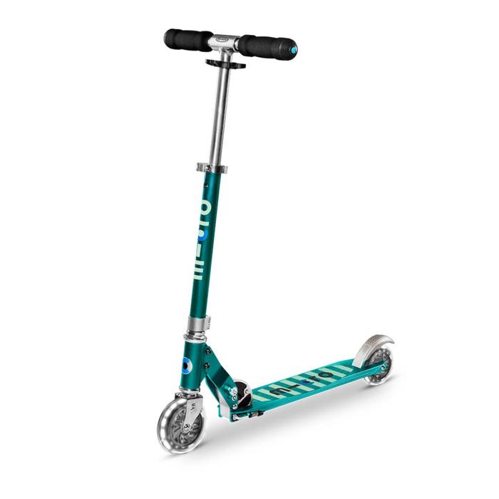 Gambar Micro Sprite Led  - Mainan Skuter Otoped Roda Tiga Anak - Petrol Stripe dari Mothercare Indonesia Kota Administrasi Jakarta Selatan Tokopedia