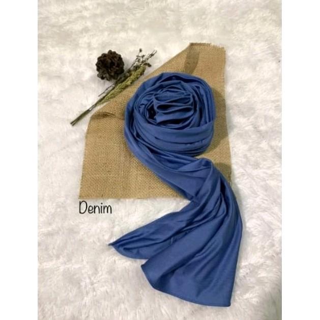 Gambar Pashmina Kaos Jersey Premium/Pashmina Flowly/ Hijab Jersey Muslim - Denim dari Riskyhijab undefined Tokopedia