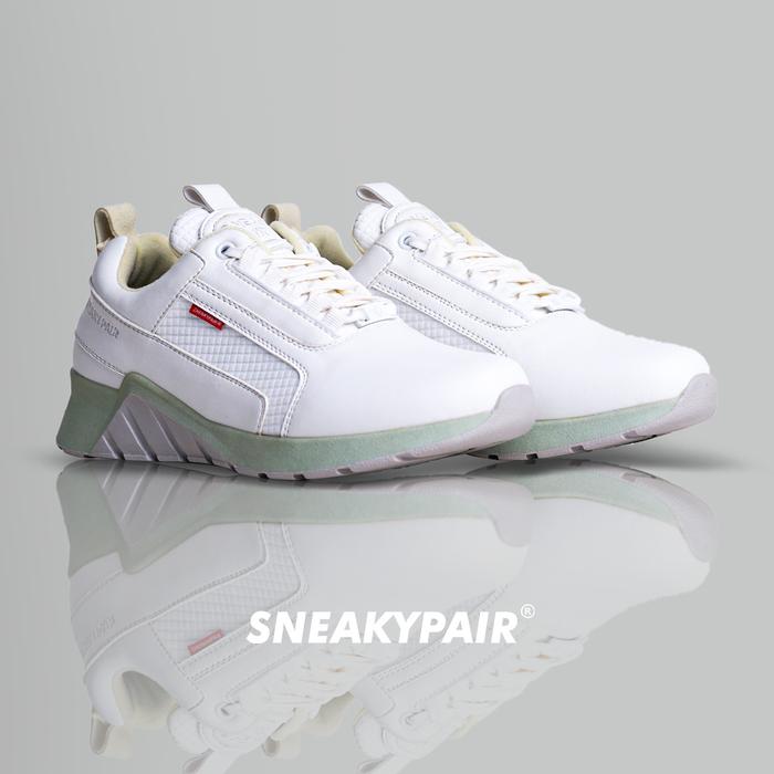 Gambar SNEAKYPAIR Liberty Electric White Sepatu Wanita Unisex Sneakers Shoes - Electric White, 38 dari Sneakypair Kab. Bandung Tokopedia