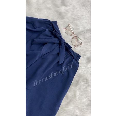 Gambar Celana Kulot Basic POLOS WOLFIS / Woolpeach / Wolfish - KULOT Navy dari Sentra Hijab Bandung_NEW undefined Tokopedia