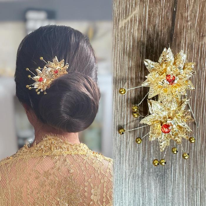 Gambar SHANDRA BALI - SEMANGGI BUNGA TUNJUNG SARI MOTE ISI 2 WARNA EMAS GOLD TEMBAGA HIASAN RAMBUT HAIRDO SANGGUL PERNIKAHAN KE PURA PENARI BALI - MERAH dari Shandra Bali undefined Tokopedia