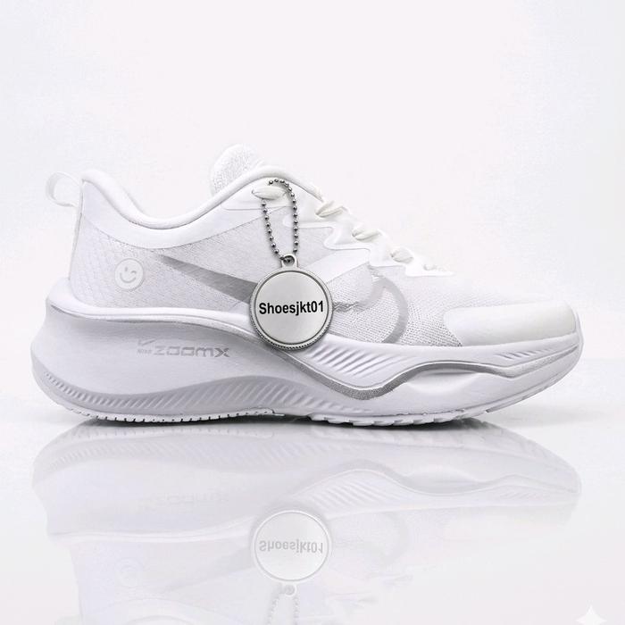 Jual NIKE ZOOM X SMILE WHITE ORIGINAL - 40 - Kota Administrasi