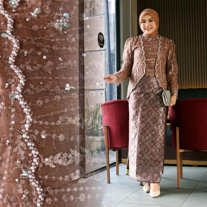 Gambar Setelan Kebaya Payet Aisyah/ Kebaya Pesta / Kebaya Cantik / Kebaya Wisuda - mocca, Set M dari tara kebaya_NEW undefined Tokopedia