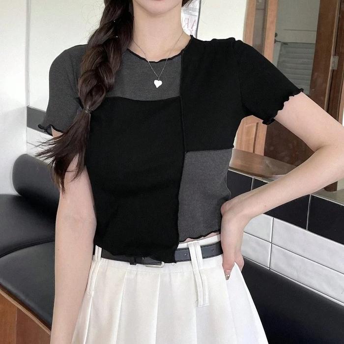 Gambar Women Crop Top Two Color Round Neck Short Sleeve 1802 (S/M/L) - Black Combi Grey, S dari 99koutlet undefined Tokopedia