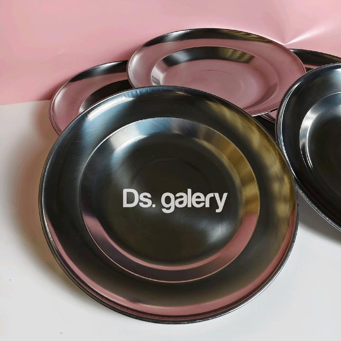 Gambar piring Stenlis ukuran 22cm | piring makan full stenlis ukuran 22cm isi 6 biji dari Dsgalery undefined Tokopedia