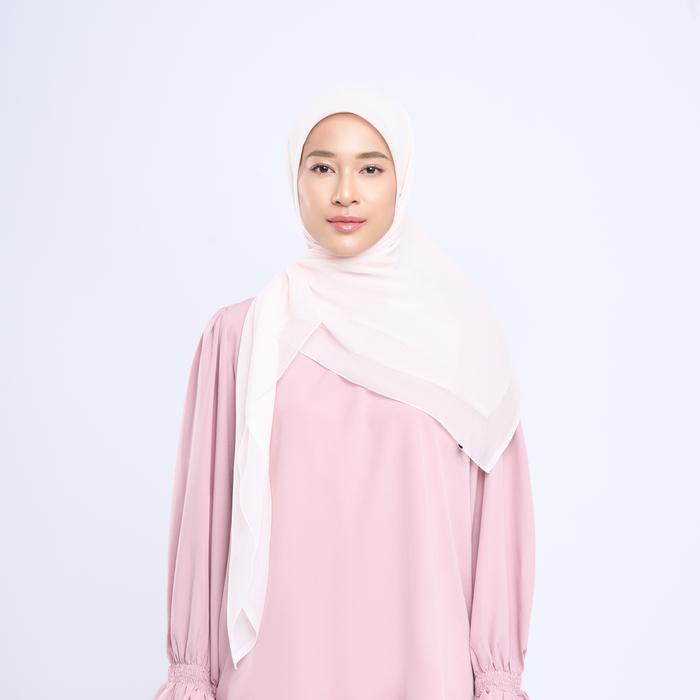 Gambar (NEW COLORS) napocut Hijab - Plain Paris Hijab Segiempat Paris Jepang Premium 115 x 115 cm - COCONUT MILK dari naPocut undefined Tokopedia