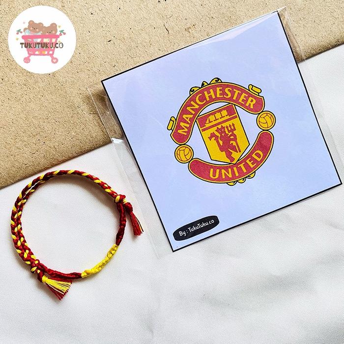 Gambar ￼Gelang Benang Tali Anyaman Handmade Club Bola / Gelang Fans Club Sepak Bola / Gelang Club Sepak Bola - MANCHASTER UNITED dari TukuTuku.Collection undefined Tokopedia
