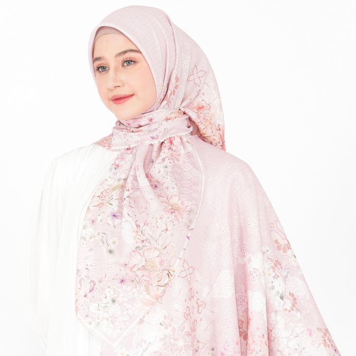 Gambar Mimamim Hijab - Embossed Wave Jilbab Segiempat Motif Printing Scarf Voal Premium Kerudung Batik Pastel Square Lasercut - Liylush Pink dari Mimamim undefined Tokopedia