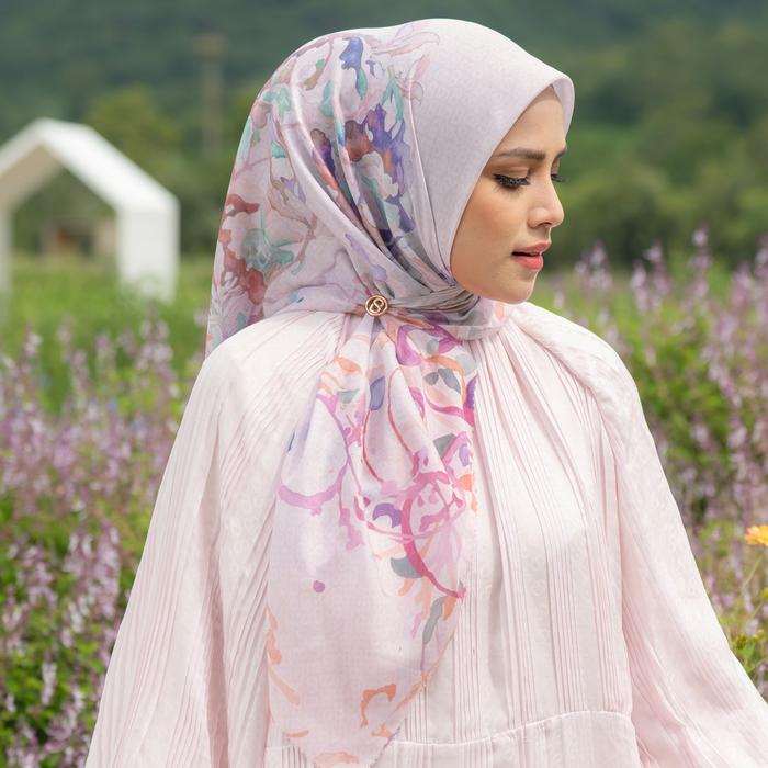 Gambar Buttonscarves Velmora Voile Square - Palette dari Buttonscarves undefined Tokopedia