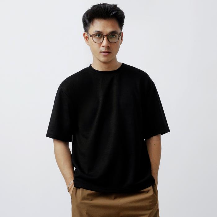 Gambar Commongoods Short Sleeve AIRYtech Oversize T-Shirts Series - Black, S dari Common Goods undefined Tokopedia
