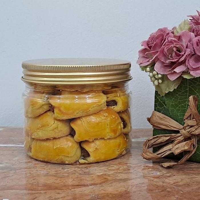 Gambar Kue kering Nastar / Keju / Putri salju / Coklat mede / Sagu keju 400ml - Nastar lipat dari Charmed cookies n snack undefined Tokopedia
