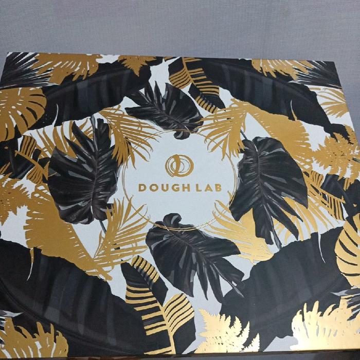 Gambar Jasa Finishing Percetakan, Laminating, Pisau Pond, Pond Die Cutting, Spot UV, Hot Print, Emboss Deboss, Blok Lem, Grooving Board, Percetakan, Rigid Box, Lunch Box, Paper Bag, Hangtag dari Yuan Online Store undefined Tokopedia