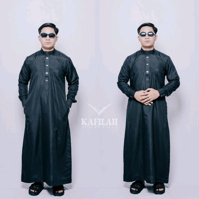 Gambar KAFILAH MUSLIM Jubah Katun Polos JUMBO XXL Pria Muslim Dewasa Kancing Snap Lengan Panjang Manset Baju Gamis Kekinian Warna Hijau Botol Kerah Tegak Model Arab Panjang Adem Hitam Putih - KTN - HITAM XXL dari kafilah.id undefined Tokopedia