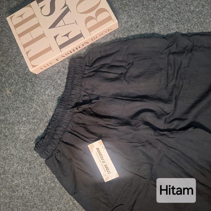 Gambar Celana Kulot Rayon Premium Celana Wanita Bahan Rayon Panjang Highwaist celanakulot kulot loose pants diora pants Santai - Hitam, Allsize Fit to XL dari PUTRI ABADI GROSIR undefined Tokopedia