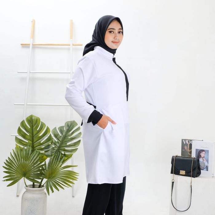 Gambar Alila Tunik Putih Bersih Katun Toyobo Baju Kerja Putih Tunik Putih Jumbo Muslim Wanita Atasan Panjang Hitam Dewasa Oversize - putih, M dari HUMAIRAH FASHION undefined Tokopedia