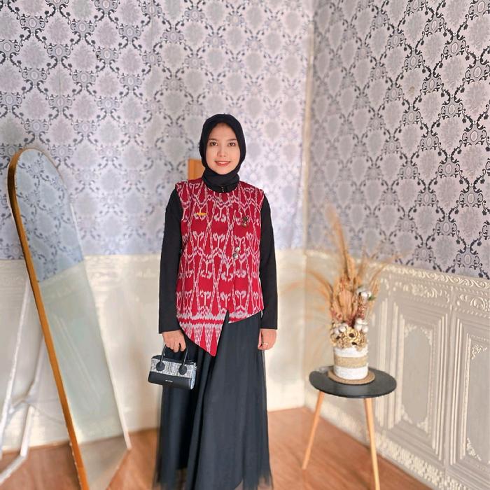 Gambar vest tenun Jepara motif ntt flores Kalimantan warna marun - model 2, Xxxxxl dari berkah wali tenun 2 undefined Tokopedia