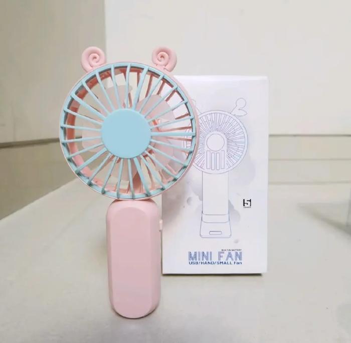 Gambar Pink Kipas Angin Mini Portable S050 Cute Tanduk Buat Sekolah Lucu Aesthetic Hp Gratis Usb Charger Ongkir Gifts COD Kuning Plastik Waktu Pengisian 2h-3h kipas  charger kipas  angin kip as - Pink dari GadgetGlow Store undefined Tokopedia