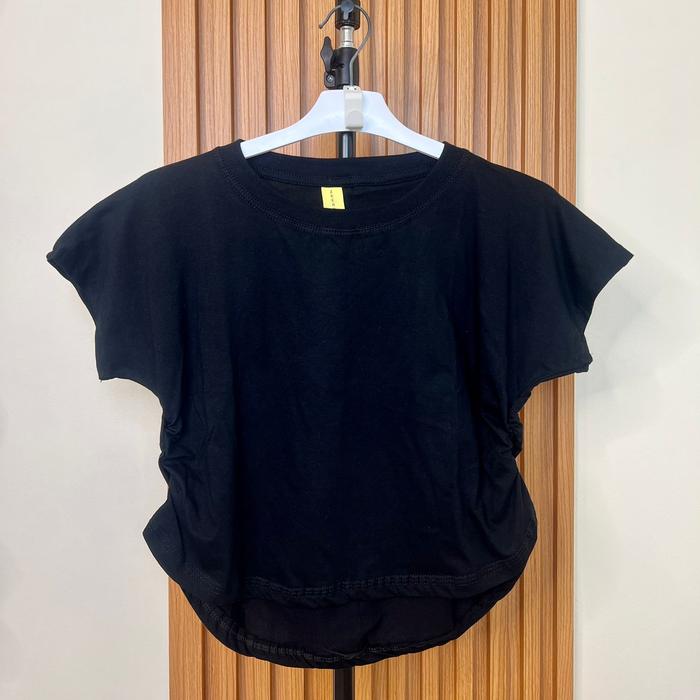 Gambar ZEEROKS.ID Baju Wanita Crop Top Polos Kerah Bulat Samping Kerut Bahan Cotton Combed Kaos Cewek - hitam, M dari ZEEROKS.ID undefined Tokopedia
