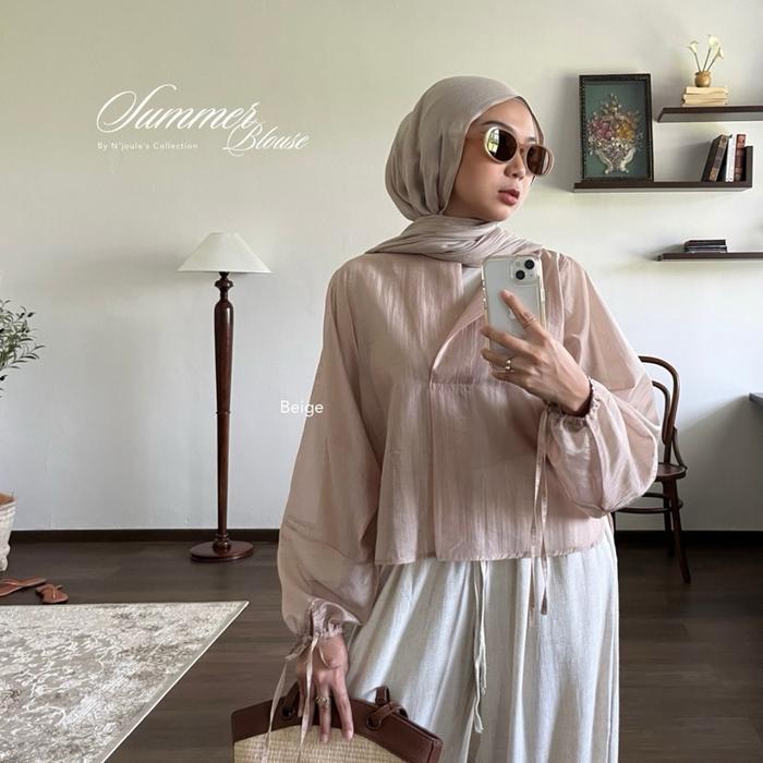 Gambar Summer Blouse by N’joule’s Collection - Tencel Blouse - Blouse Tencel - Blouse adem - Beige, S-M dari Njoules.collection undefined Tokopedia
